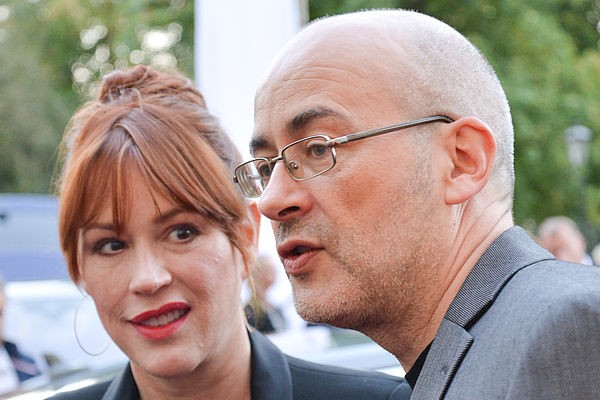 04 Festival Director Torsten Neumann and Molly Ringwald at the Filmmakers Castle Reception hosted by Audi Zentrum Oldenburg